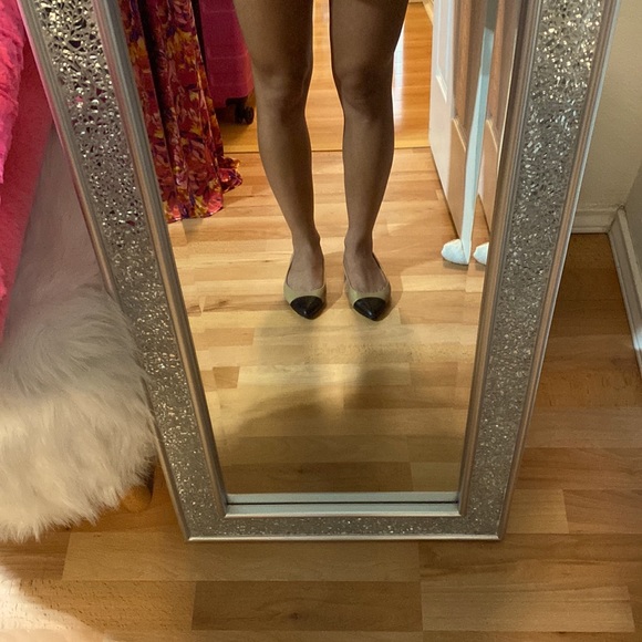 Chanel Lambskin Coco Line Pointed Toe Ballerina - Picture 5 of 6